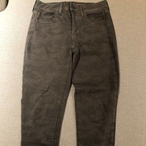 American Eagle Outfitters, Light Camo skinny jeans